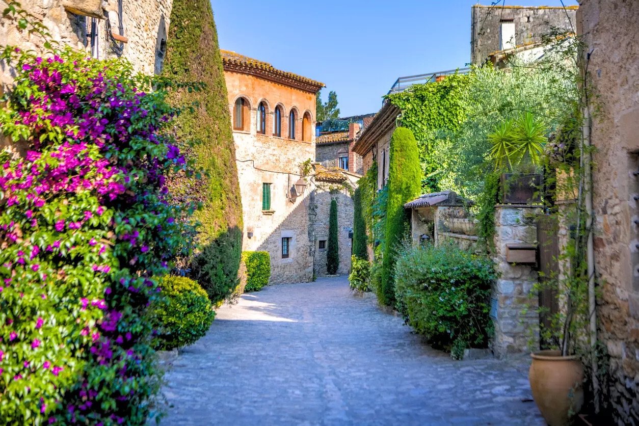 Peratallada, poble medieval de pedra del Baix Empordà